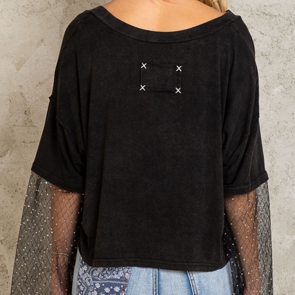NEW Women Long Sleeve Studded "Queen" - Picture 5 of 6